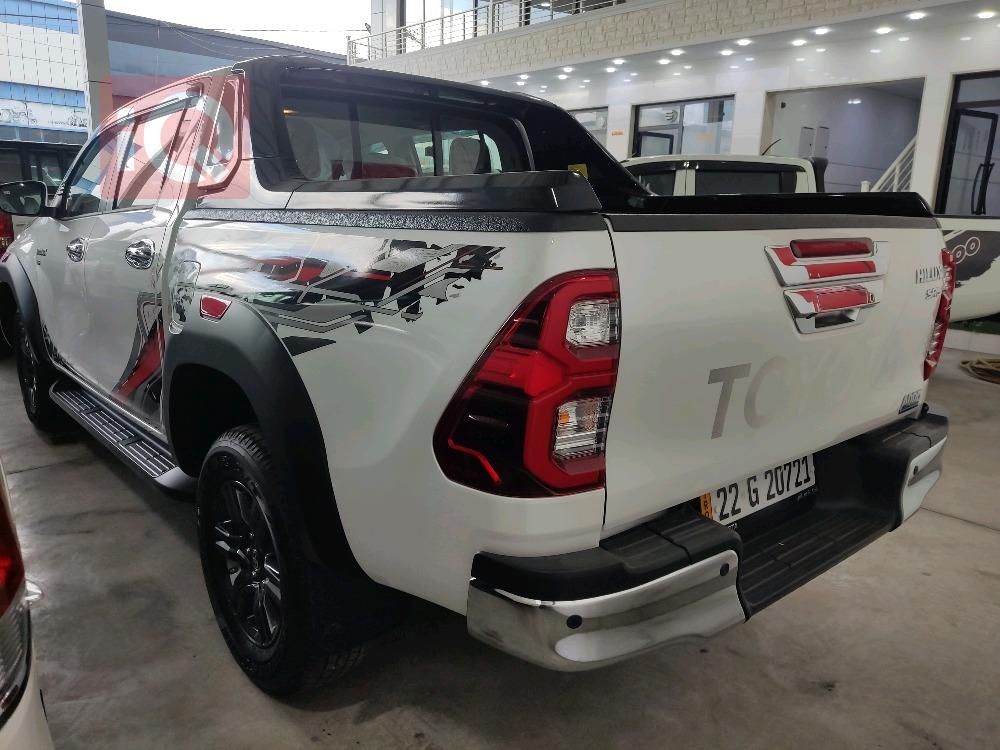 تويوتا هايلوكس